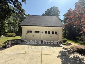 3448 Apple Meadow Dr in Fuquay Varina, NC - Building Photo - Building Photo