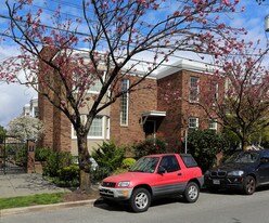 1349-1357 W 7th Ave in Vancouver, BC - Building Photo
