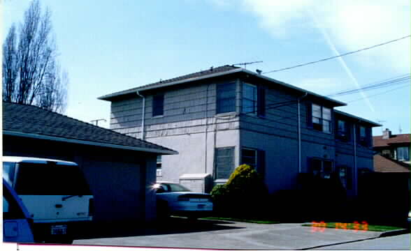 545 Elm St in El Cerrito, CA - Building Photo - Building Photo