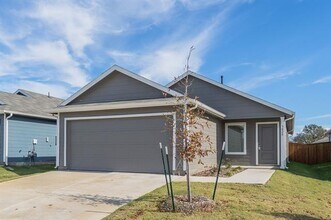 3028 Burmese St in Providence Village, TX - Building Photo - Building Photo