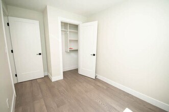 1507 Kilmer Pl in North Vancouver, BC - Building Photo - Building Photo