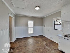 2308 21st St in Lubbock, TX - Foto de edificio - Building Photo