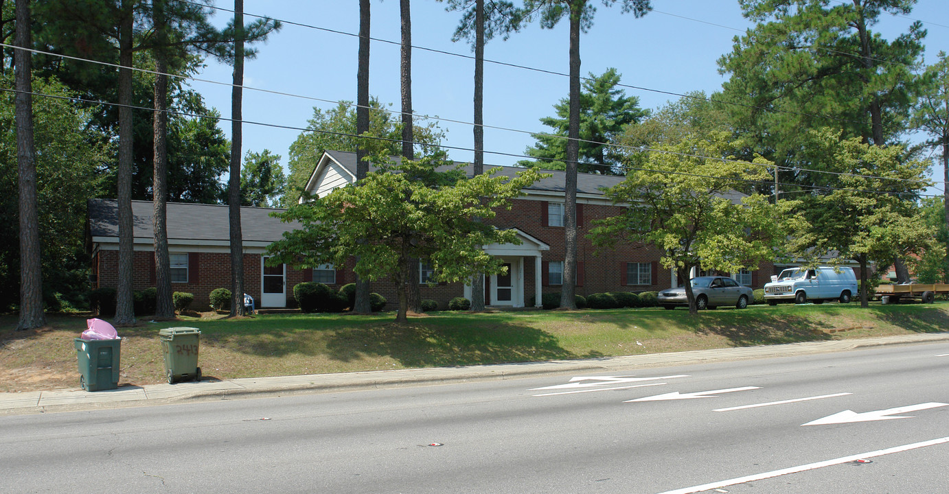 2409-2419 Bragg Blvd in Fayetteville, NC - Building Photo