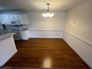 1821 Balmoral Dr in Fayetteville, NC - Building Photo - Building Photo