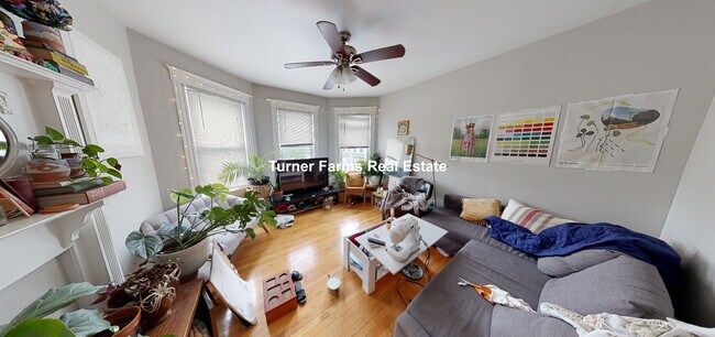 13 Pleasant St, Unit 10-2