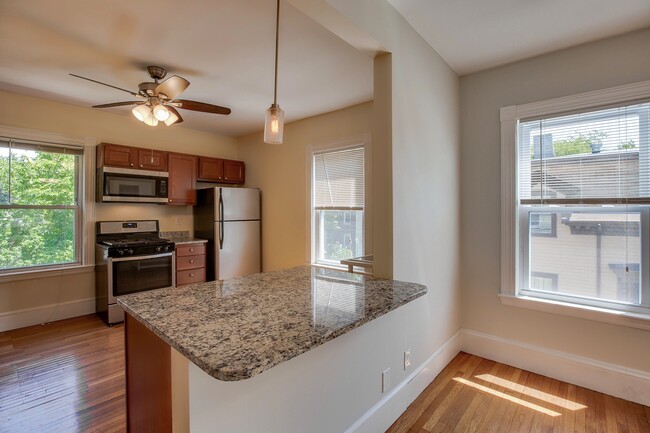 127 Summer St in Somerville, MA - Building Photo - Interior Photo