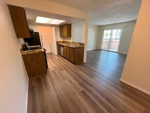555 E Patriot Blvd in Reno, NV - Building Photo - Building Photo