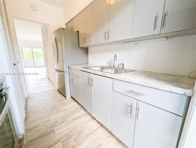 1590 NE 127th St in Miami, FL - Building Photo - Building Photo