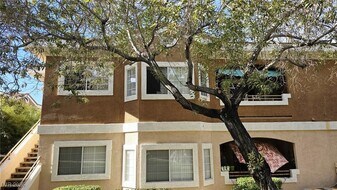 830 Carnegie St, Unit 1224 in Henderson, NV - Building Photo