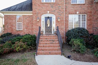 6007 Windsor Cir in Elon, NC - Building Photo - Building Photo