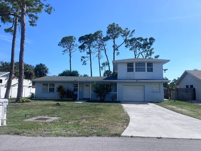 property at 836 Golf Dr