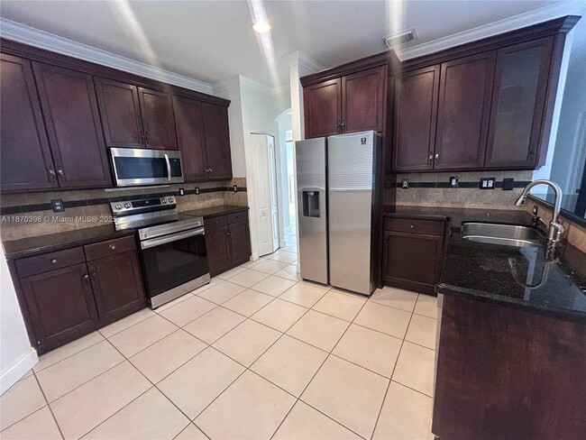 6528 SW 158th Pass in Miami, FL - Building Photo - Building Photo