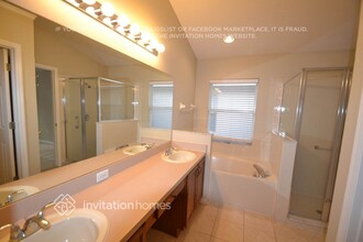 6908 Jamestown Manor Dr in Riverview, FL - Building Photo - Building Photo