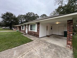 4143 Nelson St in Zachary, LA - Building Photo - Building Photo