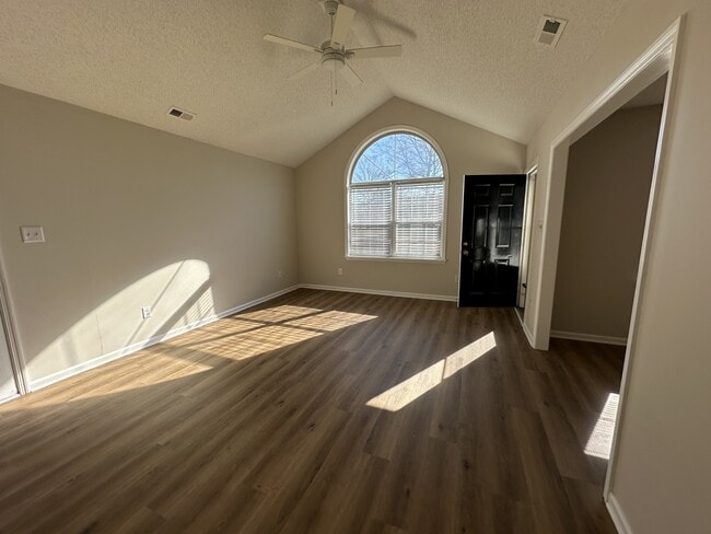 706 Jimmies Creek Dr in New Bern, NC - Building Photo - Building Photo