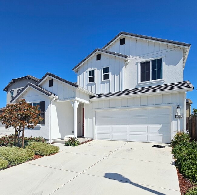 property at 504 Gemstone Wy