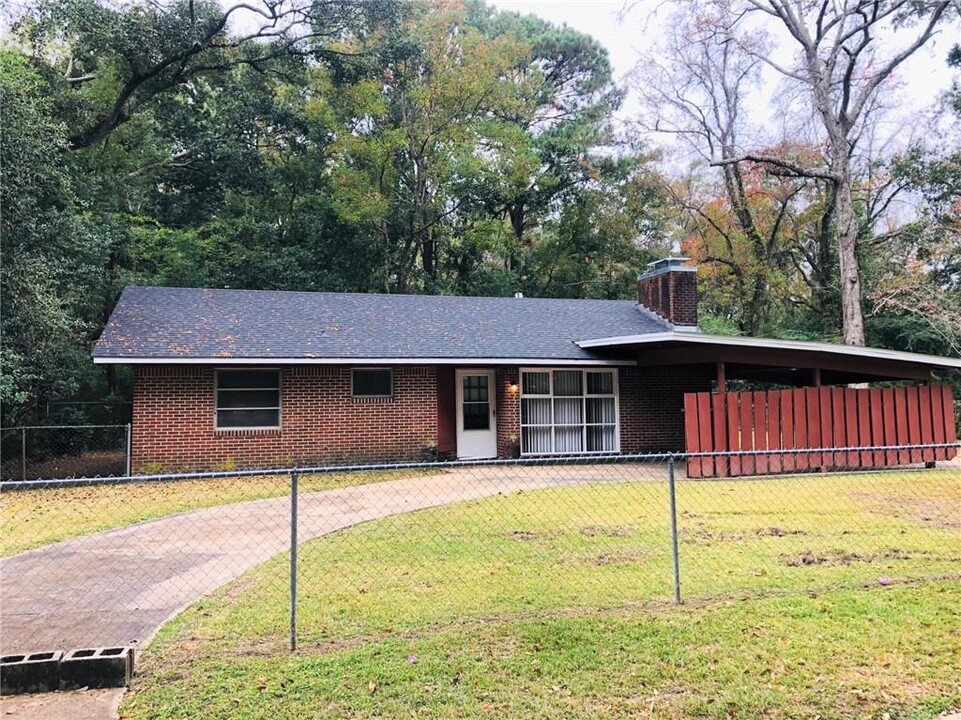 756 Farnell Ln in Mobile, AL - Building Photo