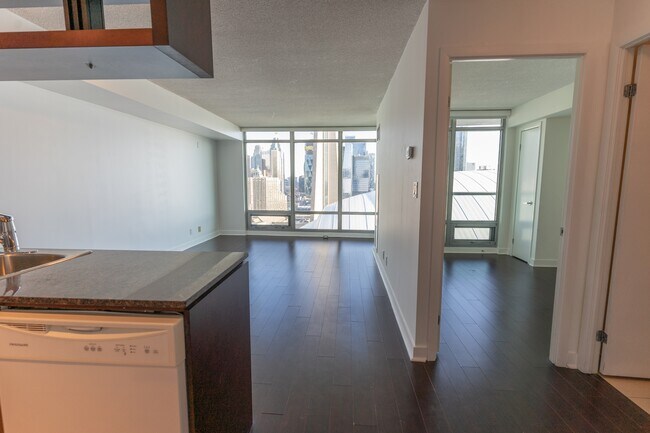 81-3581 Navy Wharf Ct in Toronto, ON - Building Photo - Building Photo