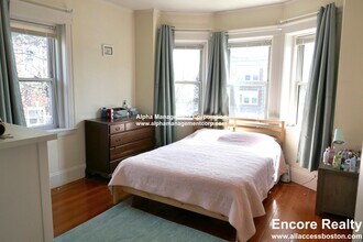 163 Summer St in Somerville, MA - Foto de edificio - Building Photo