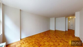 333 E 49th St in New York, NY - Building Photo