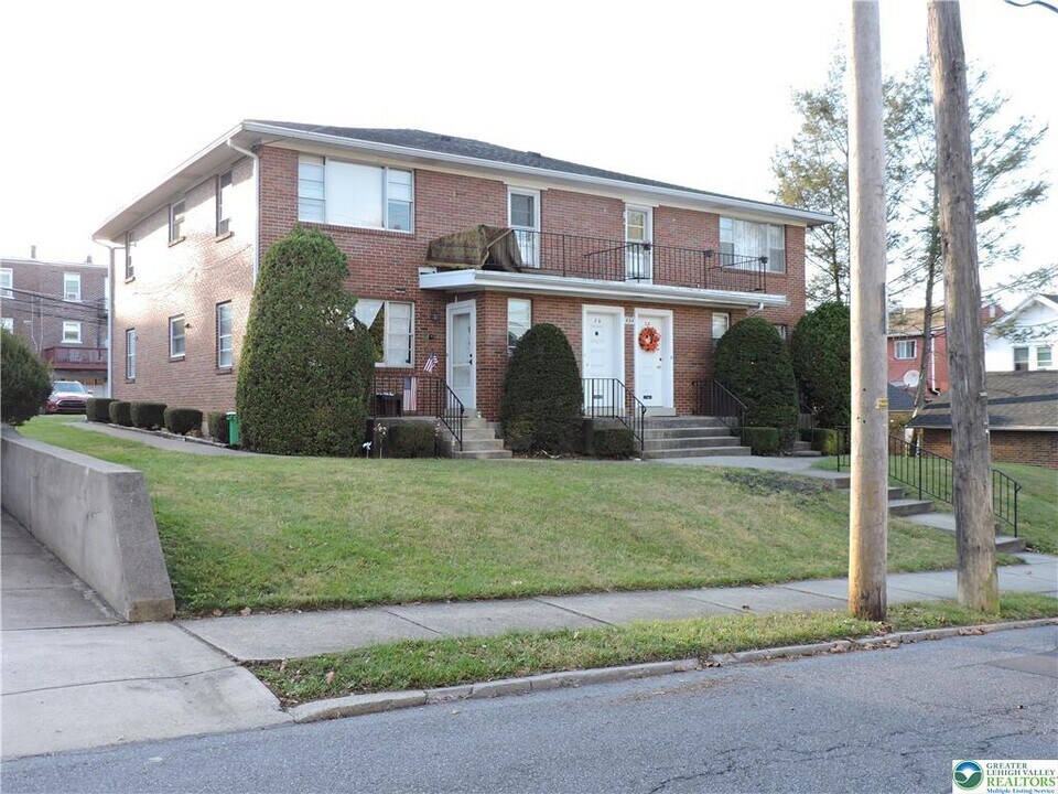 434 N Leh St in Allentown, PA - Building Photo