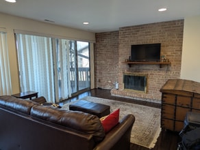 5529 E Lake Dr in Lisle, IL - Building Photo - Building Photo