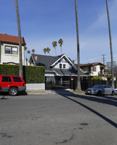 905 S Mariposa Ave in Los Angeles, CA - Foto de edificio - Building Photo