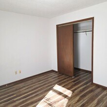 1432-1432 E Cairo St in Springfield, MO - Building Photo - Building Photo