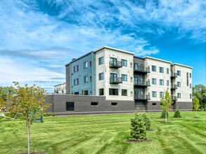 The Gramsie Apartments in St. Paul, MN - Foto de edificio - Building Photo