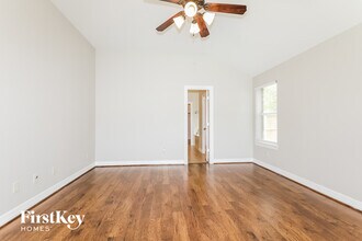 12064 Maverick Dr in Willis, TX - Building Photo - Building Photo