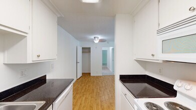475 Ignacio Blvd in Novato, CA - Building Photo - Building Photo