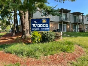 The Woods Apartments in Jeffersonville, IN - Building Photo - Building Photo