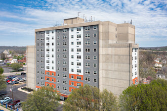 Colony Apartments in Covington, KY - Foto de edificio - Interior Photo