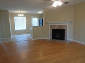 8922 Lakeside Cv in Cordova, TN - Building Photo - Building Photo