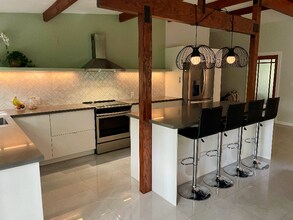 1725 NE 2nd Ave in Fort Lauderdale, FL - Building Photo - Building Photo