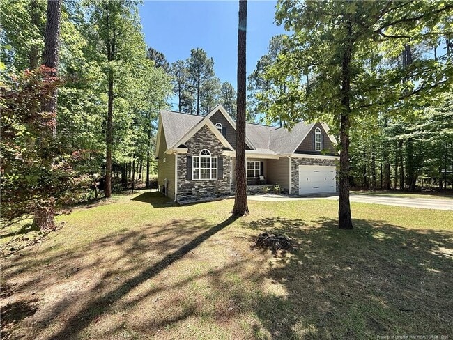 275 Maplewood Dr in Sanford, NC - Building Photo - Building Photo