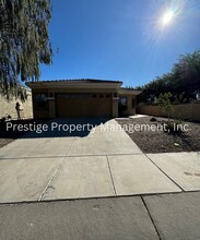 200 E Placita Nubes Blancas in Sahuarita, AZ - Building Photo - Building Photo