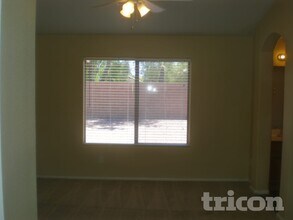 5334 N Ormondo Way in Litchfield Park, AZ - Building Photo - Building Photo