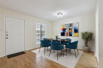 2401 Leon St in Austin, TX - Building Photo - Building Photo