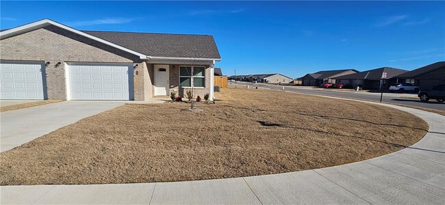 6804 Toby St in Bentonville, AR - Building Photo - Building Photo