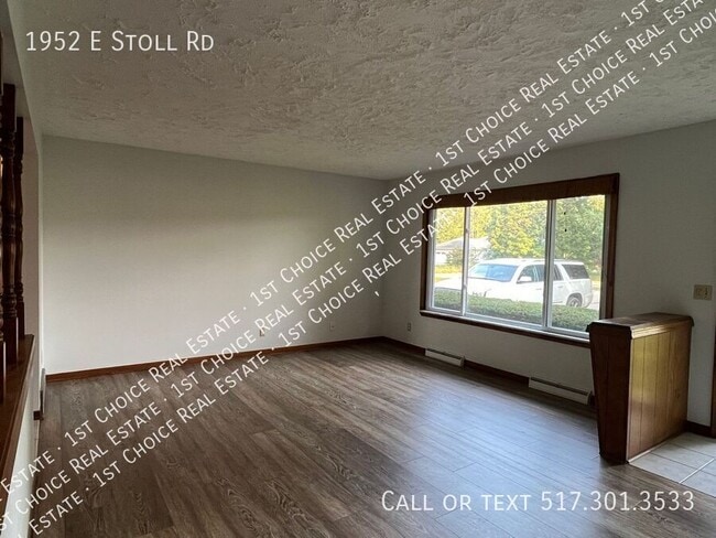 1952 E Stoll Rd in Lansing, MI - Building Photo - Building Photo