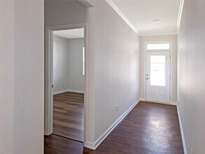 6869 Lake Overlook Ln in Flowery Branch, GA - Building Photo - Building Photo