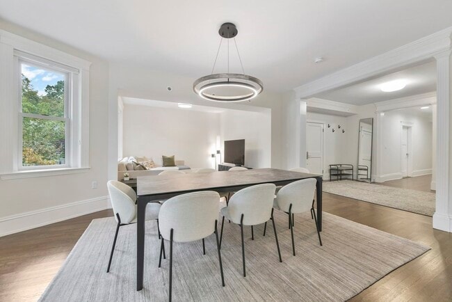 66 Marshal St, Unit A3 in Brookline, MA - Building Photo - Building Photo