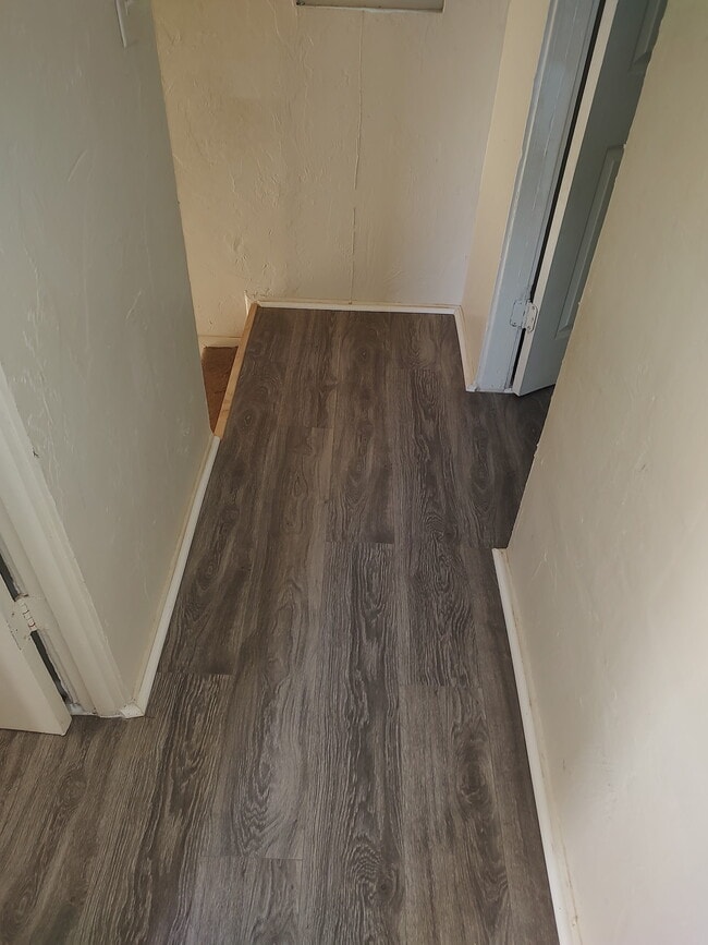 538 State St in North Fort Myers, FL - Foto de edificio - Building Photo