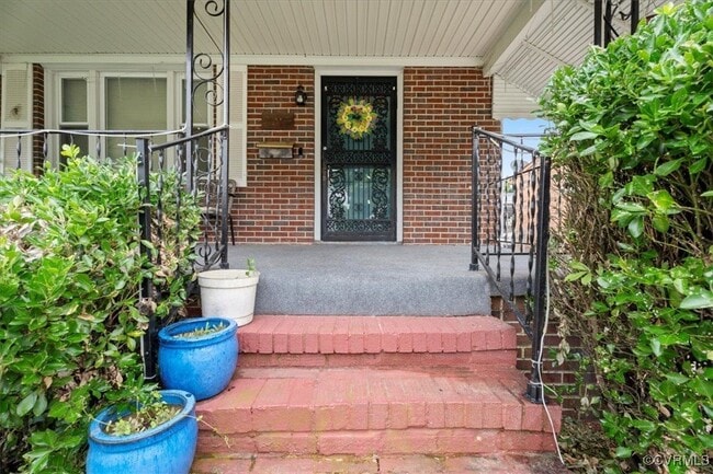 property at 322 St Matthew St