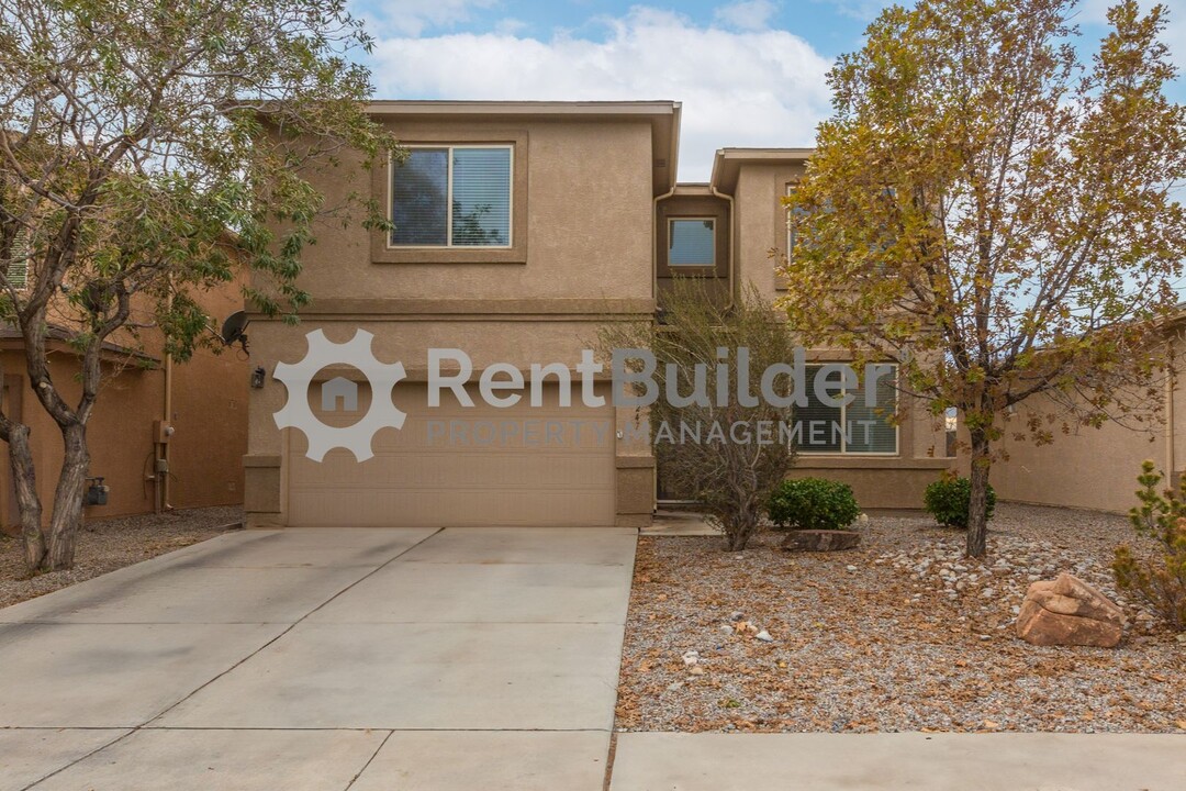 1247 Desert Paintbrush Loop in Rio Rancho, NM - Building Photo