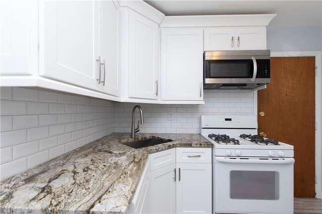 property at 3660 Peachtree Rd NE