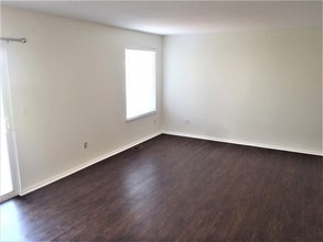 13656 Adams St in Thornton, CO - Building Photo - Building Photo
