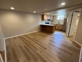 909 N Western Ave in Wenatchee, WA - Building Photo