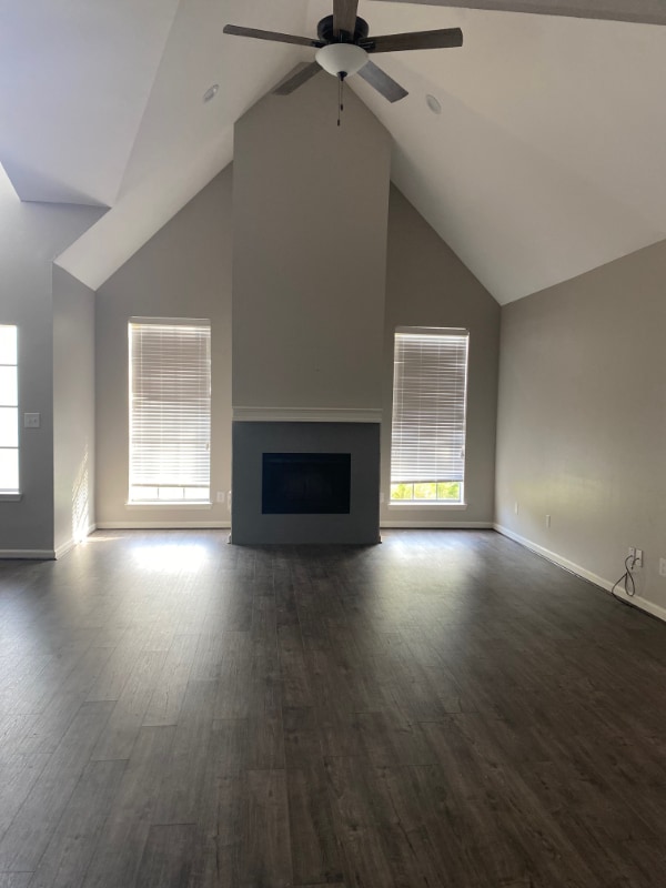 property at 3222 Palm Desert Ln
